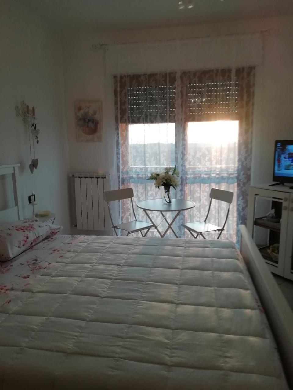 Beti House Heart'S And Roses Rooms Ponte Galeria Szoba fotó